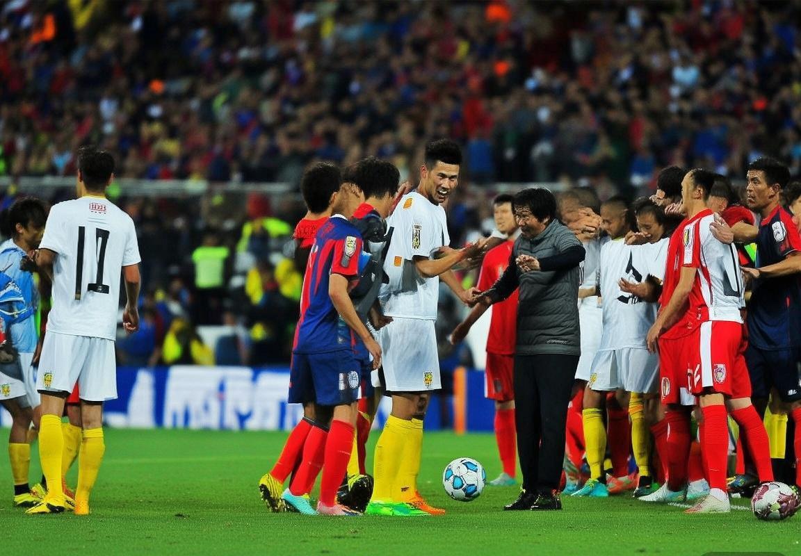 瓜迪奥拉欧冠换人秘诀：战术灵活性与团队氛围打造(图3)