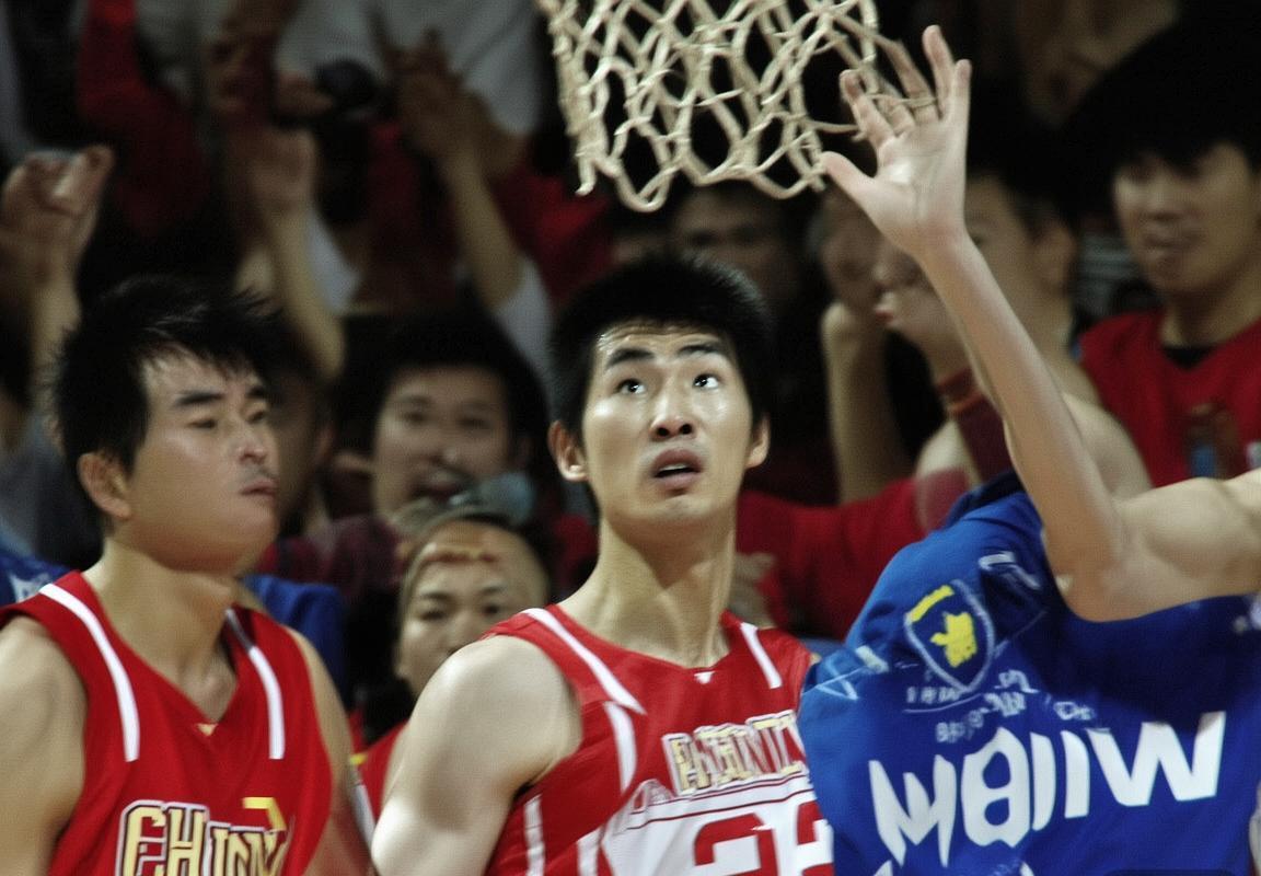 2011亚锦赛中韩男篮巅峰对决：战术解析与精彩瞬间回顾(图3)